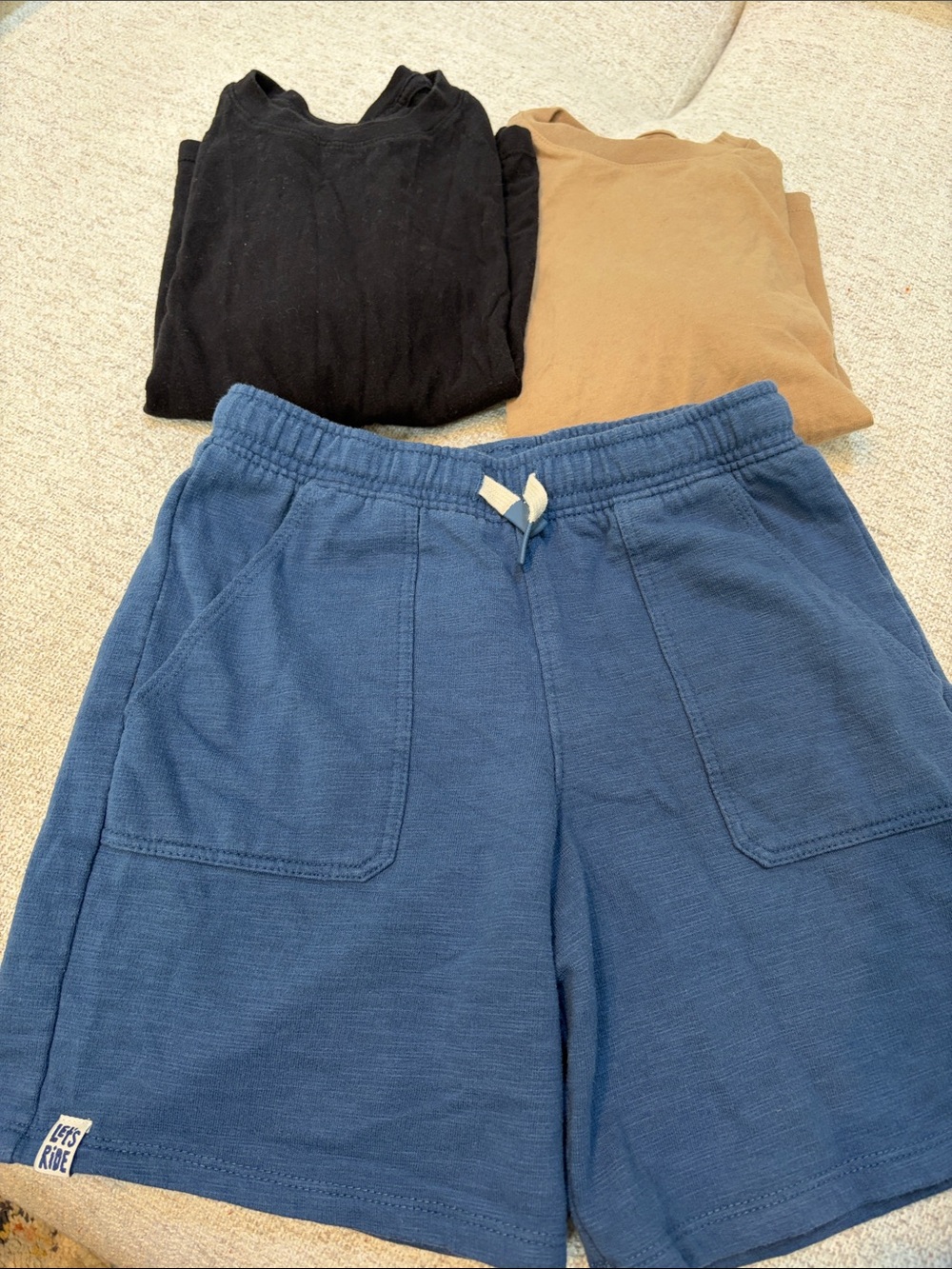 Boy’s Summer Bundle: Nike, Hurley, Under Armor - Picture 13 of 14